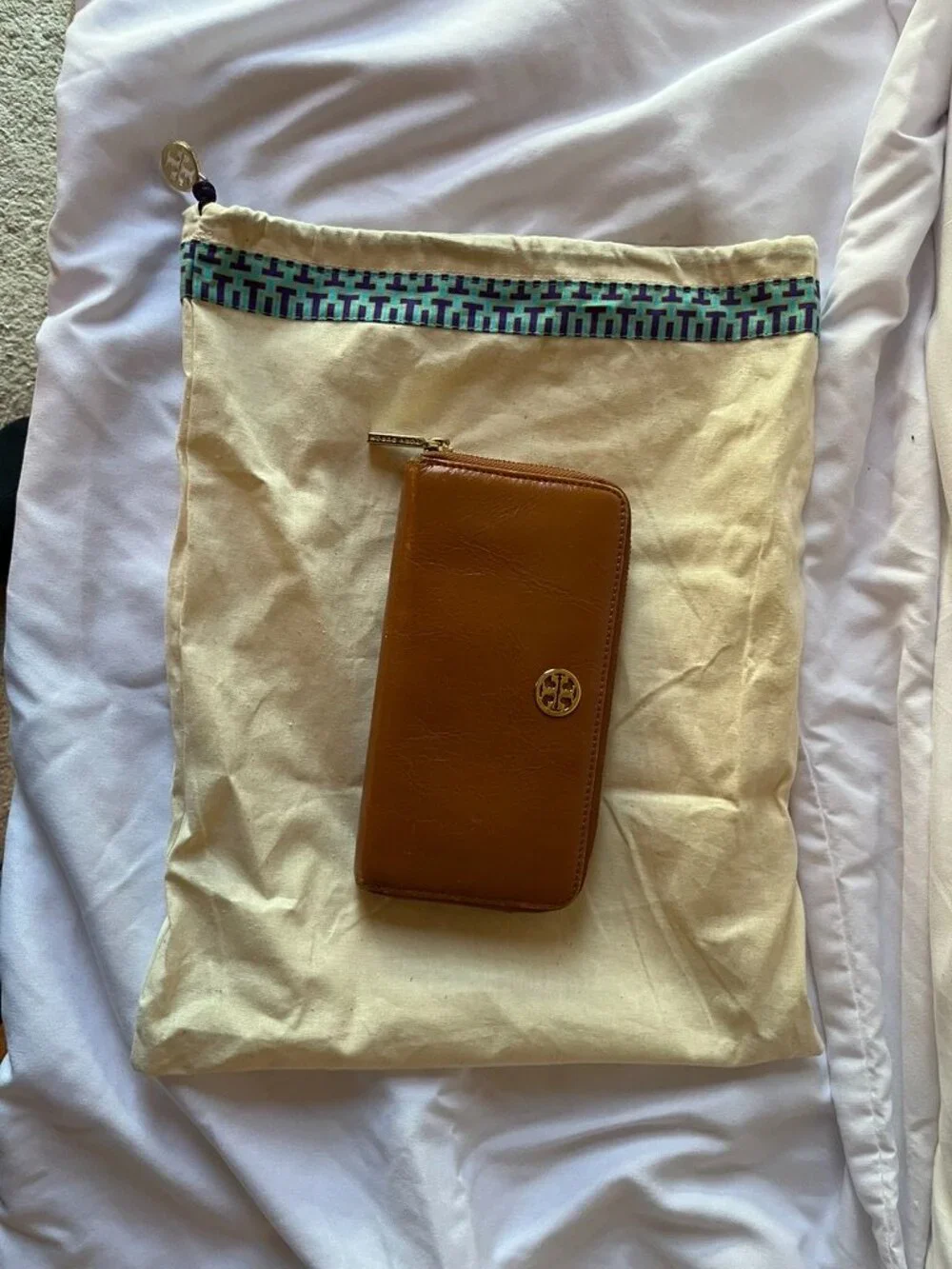 ✨ Tory Burch Zip Continental Wallet Luggage Brown Color ✨